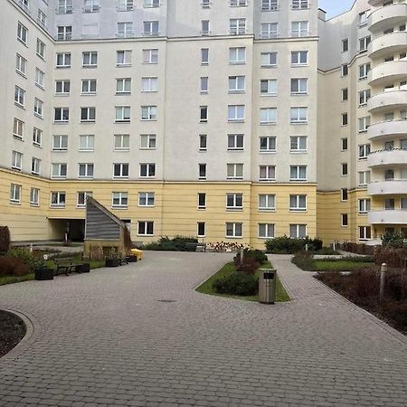 Klimatyzacja - Przy Centrum Onkologii Klinice Novum Dla Pary Badz 4 Osob Warszawa Exteriör bild