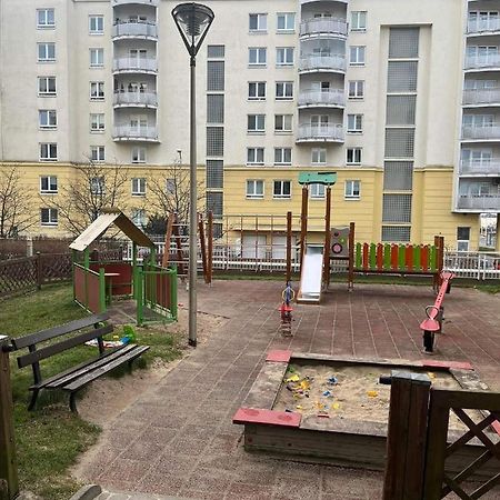 Klimatyzacja - Przy Centrum Onkologii Klinice Novum Dla Pary Badz 4 Osob Warszawa Exteriör bild
